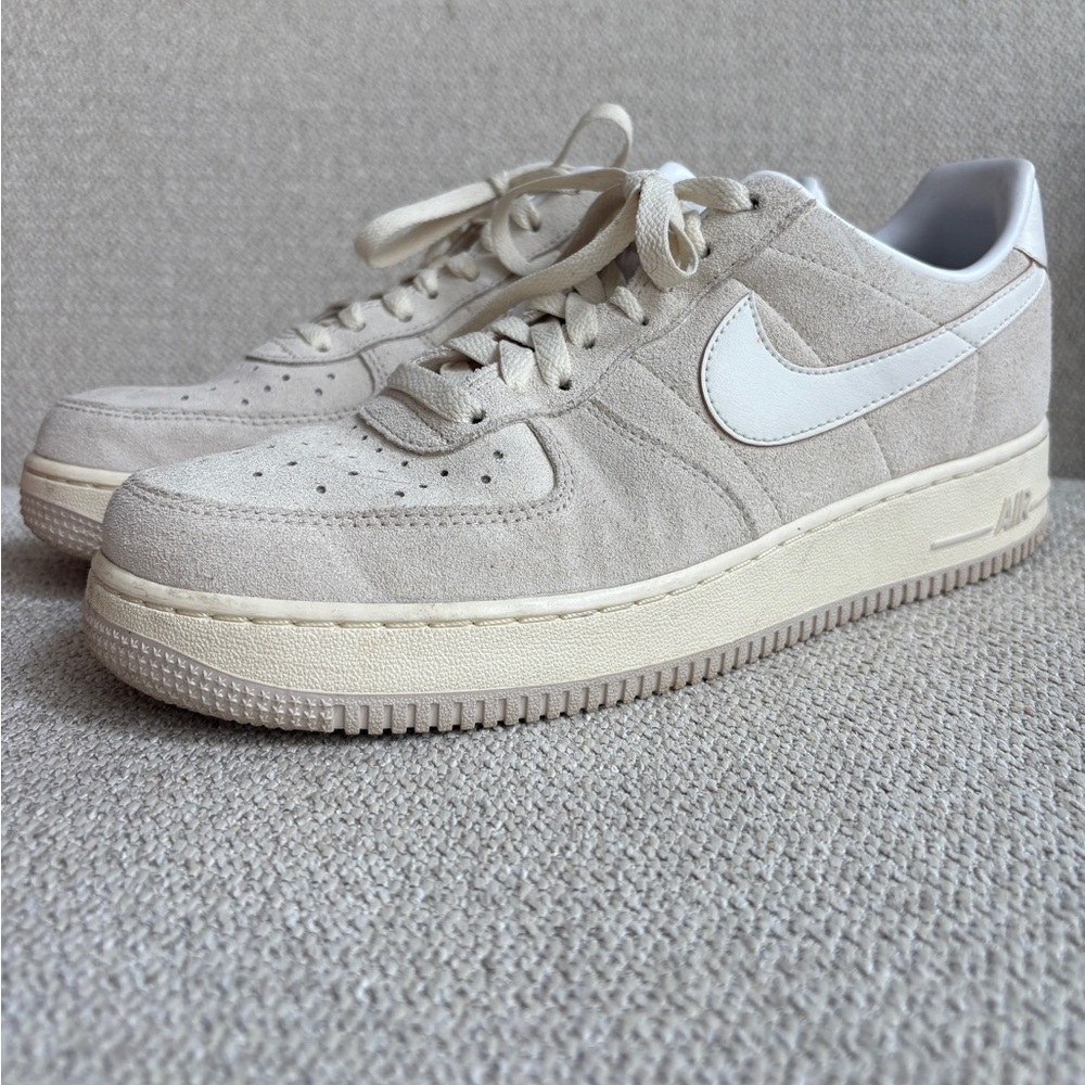 Nike Air Force 1 Men's cream suede Sneakers size 8.5